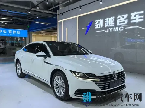 艳女直播间：魅力女主播，直播秀风采-2