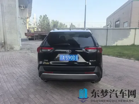 校花公交车被多人伦：美丽女生车厢遭遇多名歹徒-2