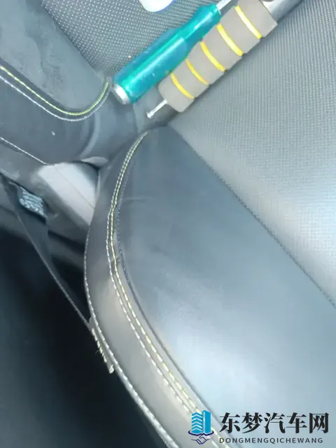 成人性做爰直播apP：当车载屏幕暗藏危险