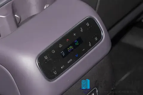 零跑C16实测：20万元内，这台六座车能成为你的理想座驾吗？-1