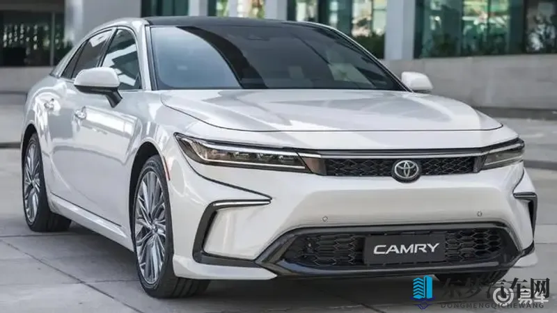 将界2第3集打扑克雷蕾：智能驾驶：未来汽车革命，安全便利两不误-2