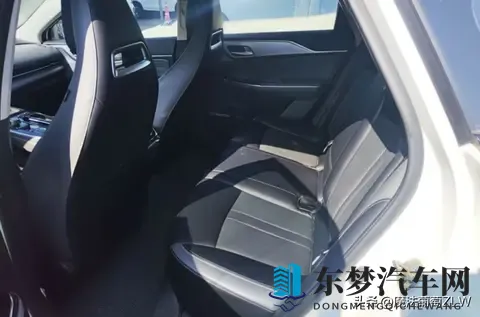 小区炸开锅！王哥买的纯电被质疑不值，他晒出账单后全闭嘴了-2