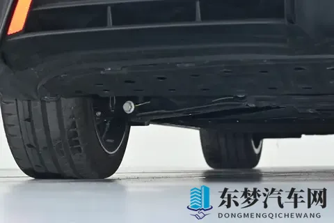 预售1399万起，激光雷达+59s破百+磁流变悬架，深蓝L06要火？-2