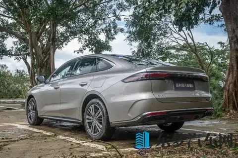 688万起 车长超48米 亏电油耗28L 秦PLUS慌不慌？