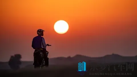 摩友狂喜，央视肯定，60多城政策松绑！