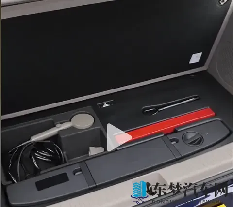 智己LS9后备箱的洗澡机和帐篷是巧思-2