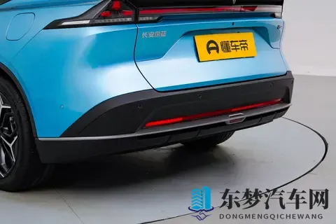 试驾深蓝L07：续航1500km，配华为辅助驾驶，实力如何？-1