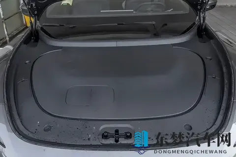 预算 20 万左右买什么车最值？年轻车主选择了阿维塔 06，理由很实际-3