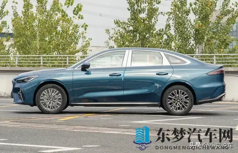 吉利第五代帝豪预售了,好像变化挺大-3