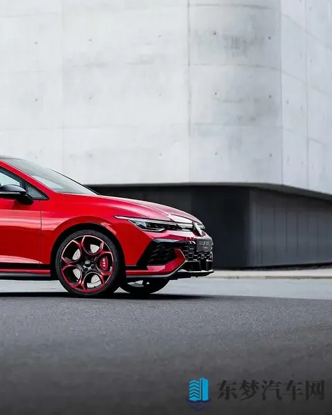 老车迷疯了，GTI居然还活着，它比电动车更懂人心-1