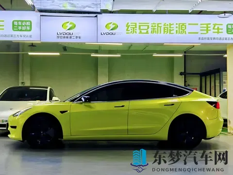 黄直播：色情内容在线播放，违法视频传播