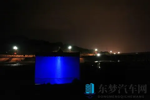 智己LS9后备箱的洗澡机和帐篷是巧思