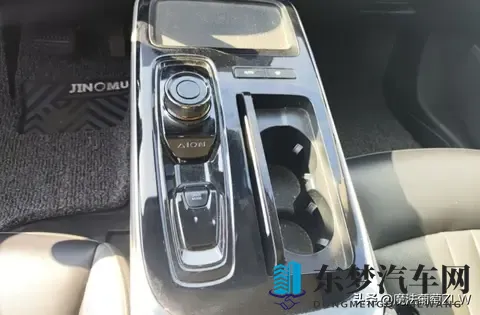 小区炸开锅！王哥买的纯电被质疑不值，他晒出账单后全闭嘴了