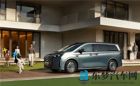 1968万起！比亚迪夏MPV，冰箱大屏+超大空间，家庭首选-1