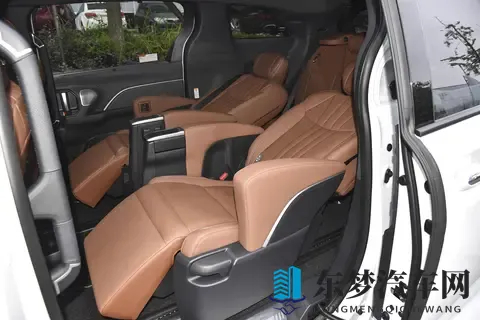 色资源：驾驭未来,汽车如何触动你的心弦