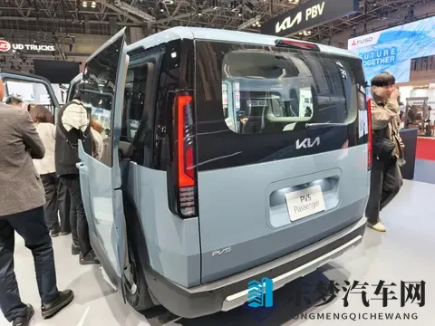 起亚PV5瞄准丰田海狮，滑板底盘可商可乘，商用车还是MPV？-2