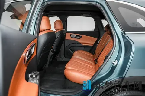 1059万起!第五代瑞虎8开启预售,双前脸设计+2825mm轴距-3