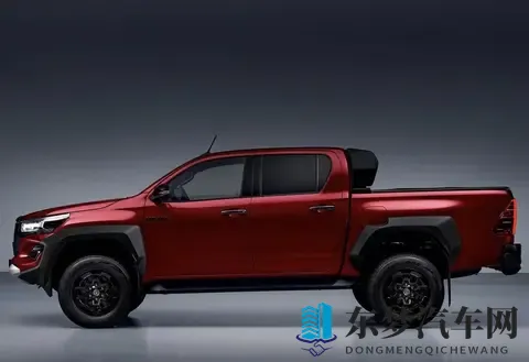 臭脚丝袜老师榨精惩罚：女教师惩戒学生，以足部异味相威胁