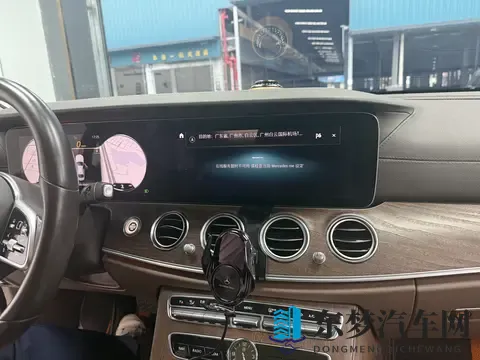 2019款奔驰E300老改新HU6触摸屏幕主机新款系统-1