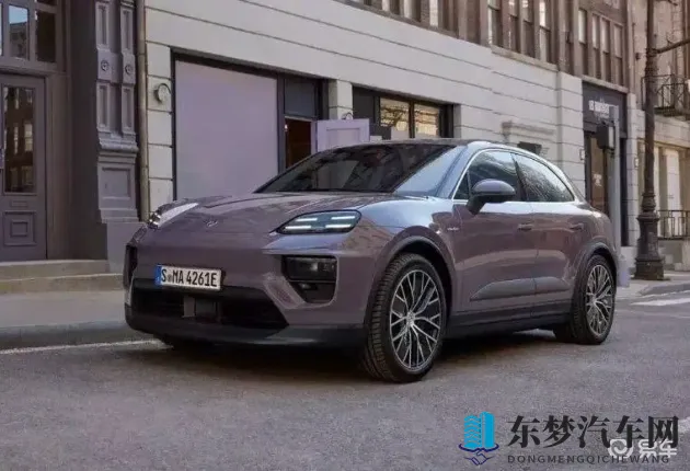 黄色软件app大全免费下载2023安装手机版3d：汽车软件新体验：免费3D导航，驾驶乐趣无限-1