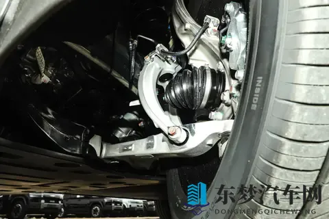 比亚迪又出爆款?科技大空间,方程豹钛7,买得钛对了!-1