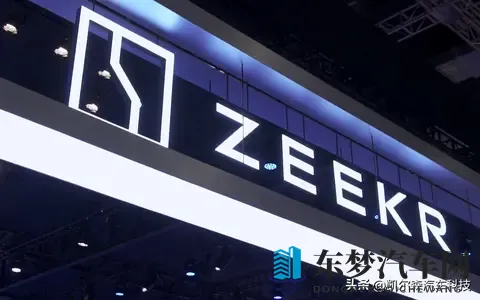 体育生被龟责榨精潮喷：运动员遭压榨，体液失控喷涌