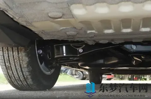 大空间+低油耗，半年卖出34,380辆，丰田格瑞维亚怎么选？