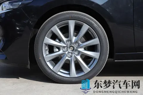 2025 款马自达 3 昂克赛拉全系解析：8 款车型如何选？-2