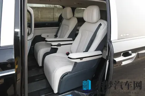 奶爸车的新选择，车长5145mm，配15T混动，纯电续航218公里-2