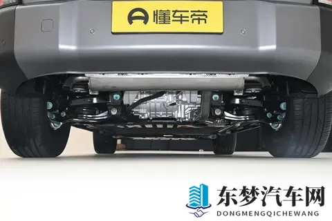 家庭选车指南：方程豹钛7如何解决日常出行中的困扰？-3