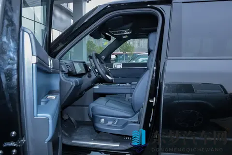 方程豹钛 7：20万级家庭出行的贴心伙伴，科技大空间SUV的实力担当-1