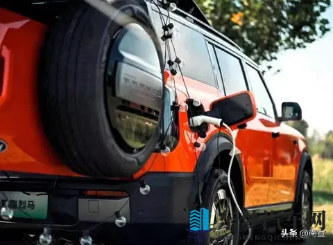 露营人不再带发电机，福特新车能当移动电站，户外生活真变了-2