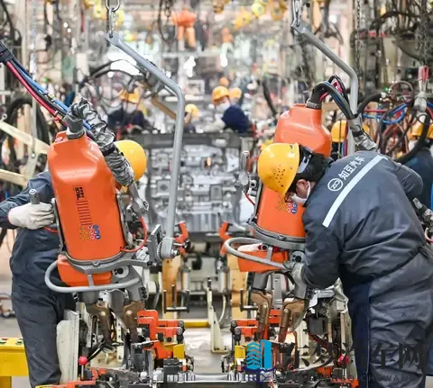 二汽总工程师谈苏联援助给中国的汽车厂:全是美国30年代落后技术-1