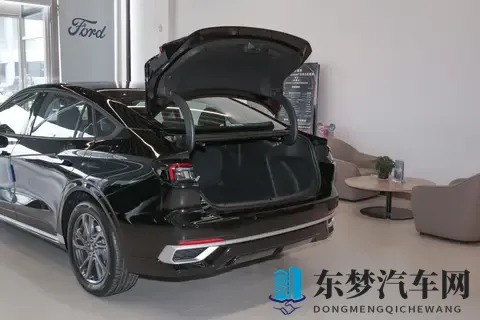 长安福特放大招了！蒙迪欧20T豪华型：大马力+低油耗，真香！-3