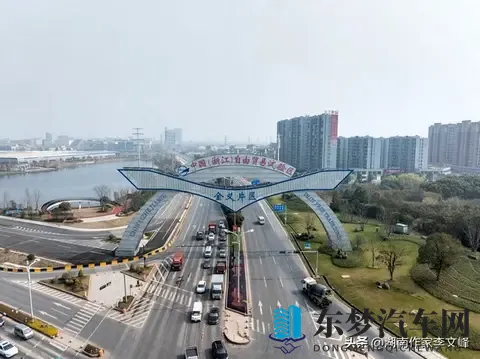 银十销冠炸场！零跑月卖7万成新王，去年还差点倒闭？（随笔）-1