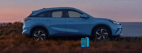 极狐T5一夜成名：15万SUV里有0醛座舱，还有中科院技术加持！-3