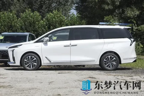 2026 款 GL8 陆尊怎么选？3 款车各有适配，哪款适合你-2