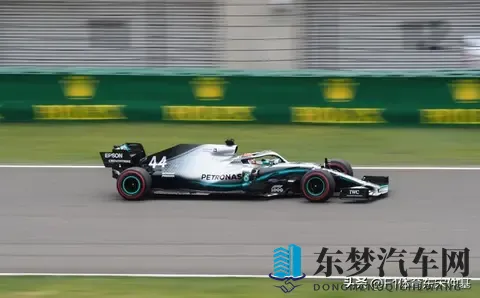 威廉姆斯车队重塑品牌形象，下赛季正式更名为威廉姆斯F1车队-3