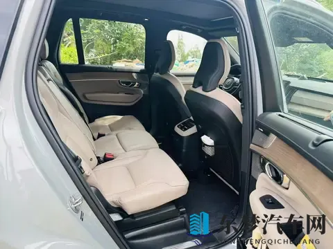 50万级豪华SUV对决 途锐与XC90怎么选？