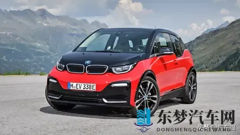 卡戴珊RayJ无删减在线：豪车世界揭秘：卡戴珊家族成员品味大公开