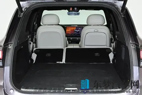 1988 万买沃尔沃架构 SUV  26 款领克 09 实测体验-3