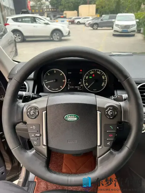 做爱姿势动态图软件：智能驾驶革新，安全便捷出行新体验