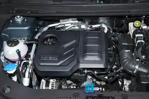 捷途X70L评测：有磁悬浮电磁悬架+8155芯片，还有哪些优点？-3