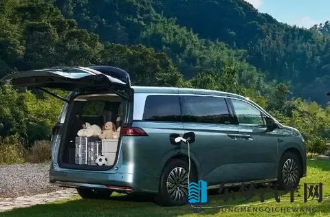 比亚迪“最便宜MPV”官宣，颜值很飒，云辇很棒！-1