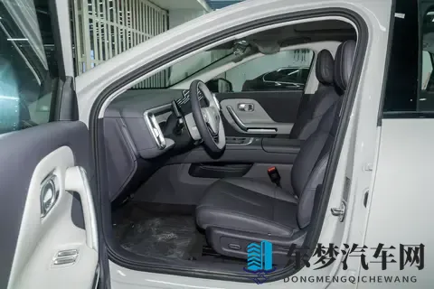 1198 万买纯电轿车，续航 650km 还带激光雷达？-1