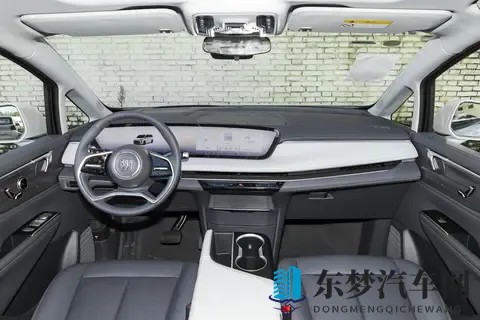 2026 款 GL8 陆尊怎么选？3 款车各有适配，哪款适合你-3