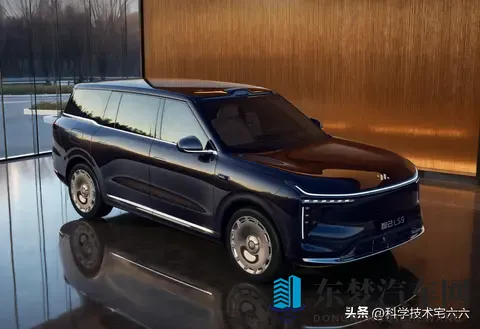 3469万起步！智己LS9开启预售，要和问界M8打擂台？-1