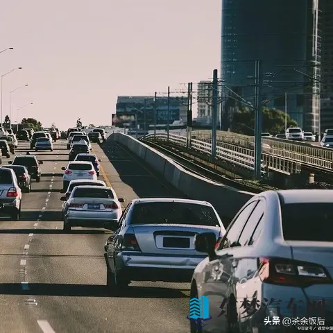 什么信号：燃油车又遇发展新契机-3