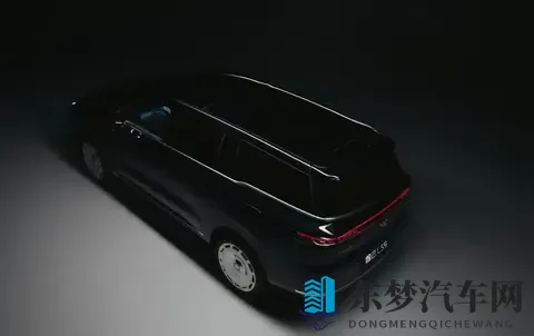 智己LS9实拍首曝！上汽9系大SUV旗舰细节全揭秘-3