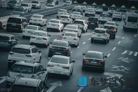 第五代瑞虎8上市，一辆懂家庭的车，回到了生活的中心-1